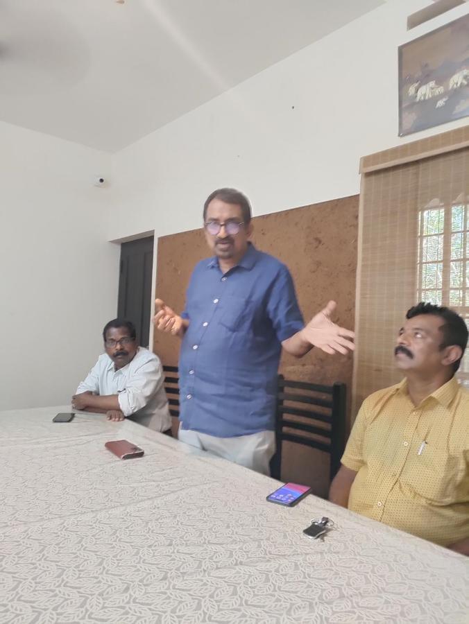 AranmulaMalakkarethu House公寓 外观 照片