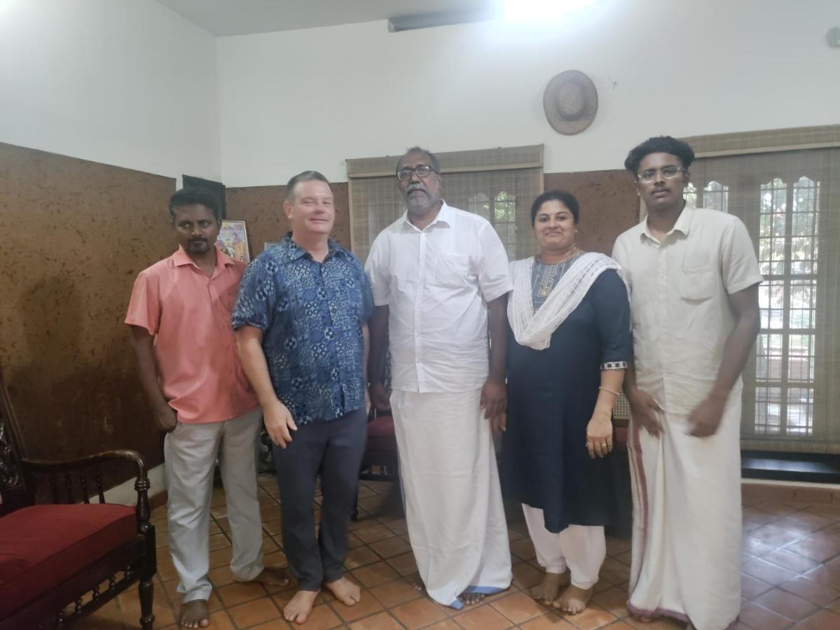 AranmulaMalakkarethu House公寓 外观 照片