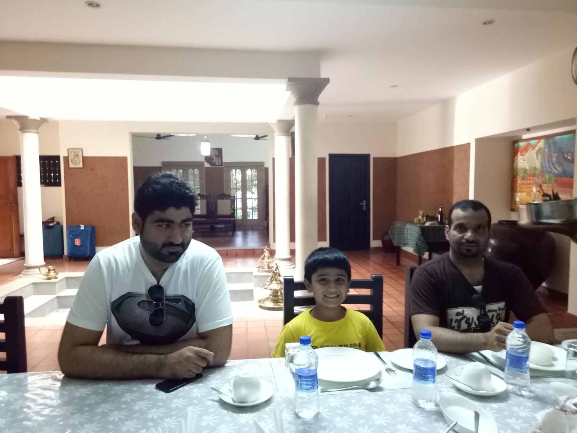 AranmulaMalakkarethu House公寓 外观 照片