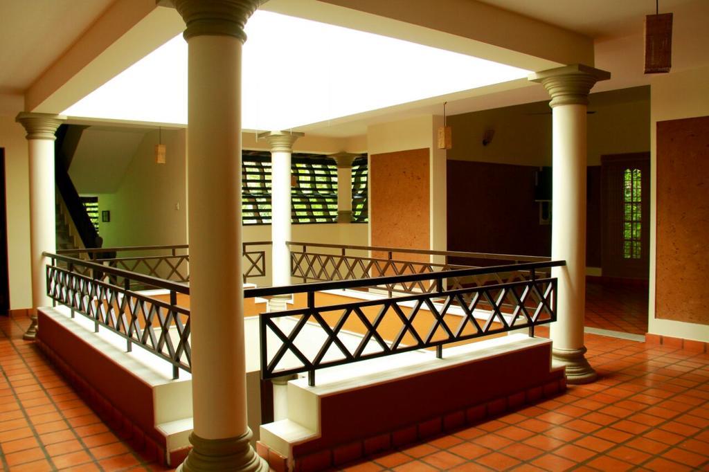 AranmulaMalakkarethu House公寓 外观 照片
