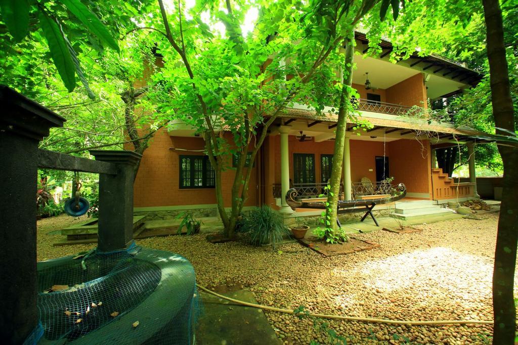 AranmulaMalakkarethu House公寓 外观 照片